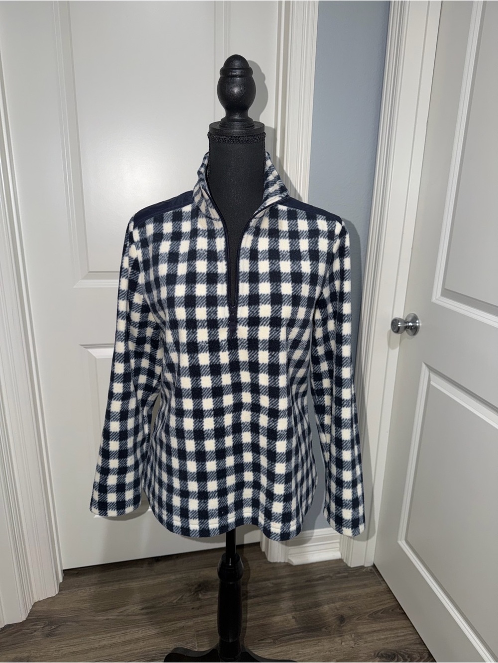Talbots Navy and White Check Half-Zip Fleece size large